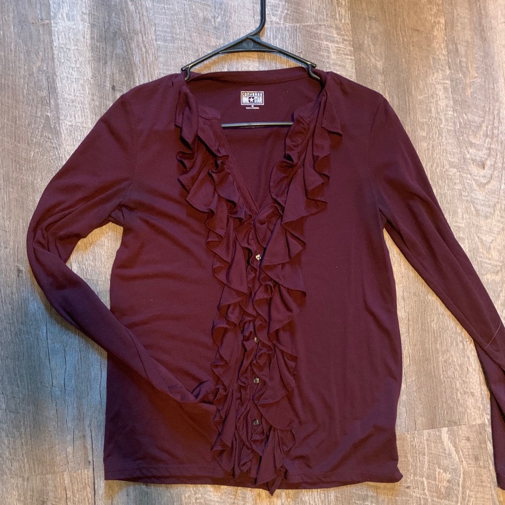 Converse fitted button up blouse